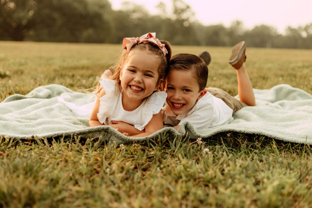 Kids posing for a fall picture at Colonial Park, NJ